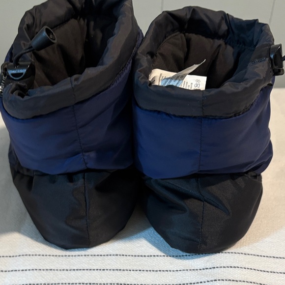 MEC hut Booties - Picture 4 of 9